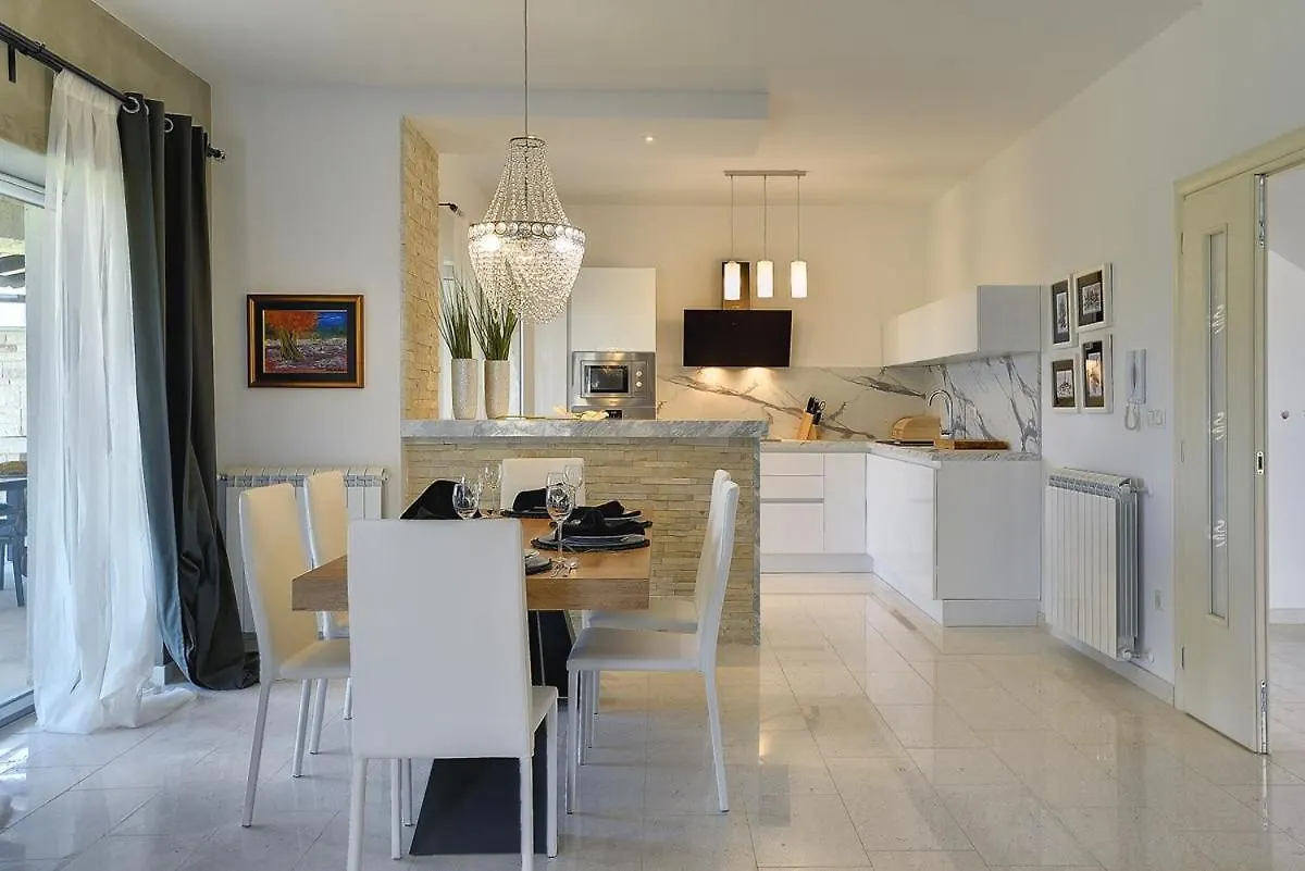 Nyaraló Villa Paradiso Rovinj